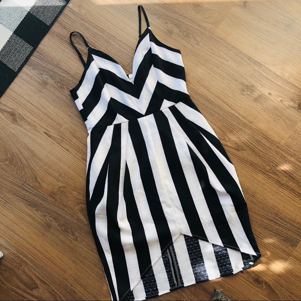 black & white stripped cocktail dress size m✨